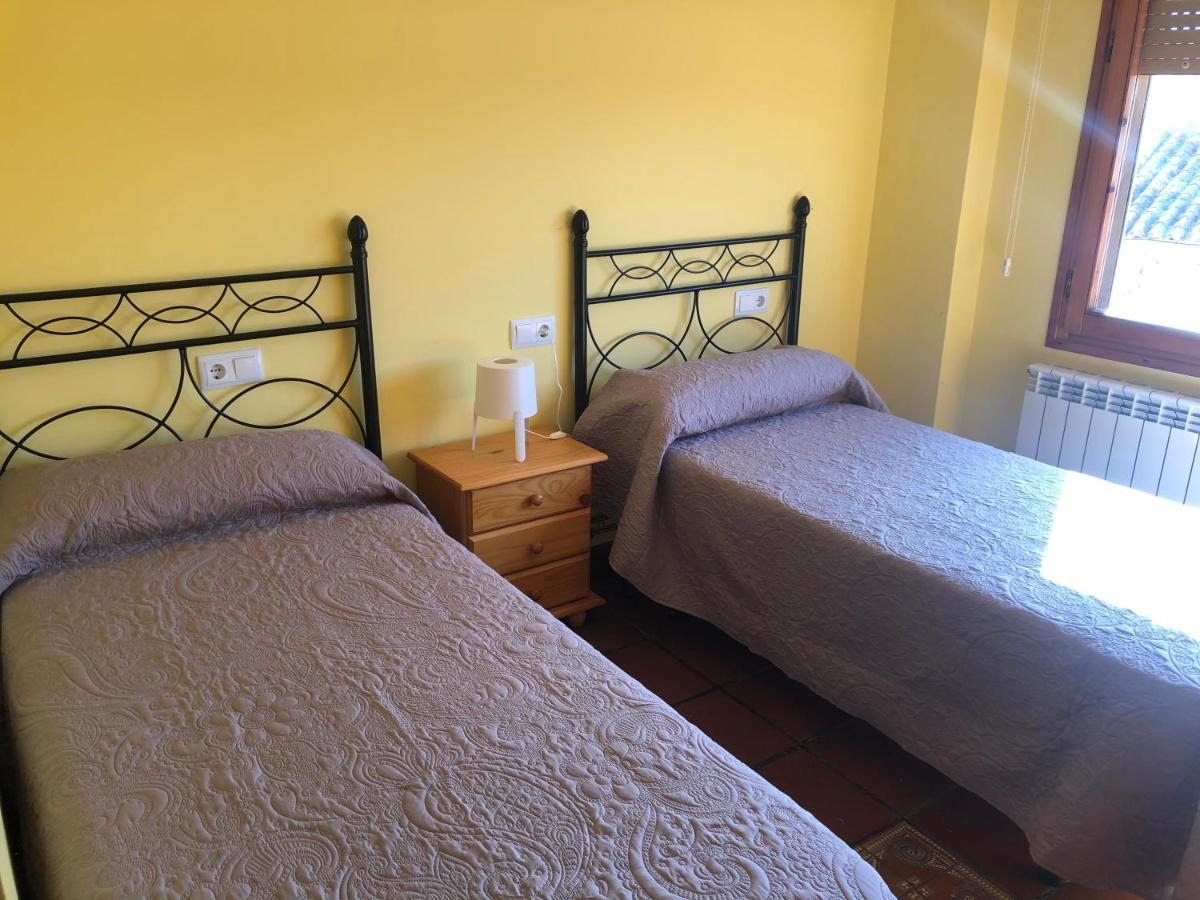 Bar Hostal Torralba De Los Sisones Zewnętrze zdjęcie