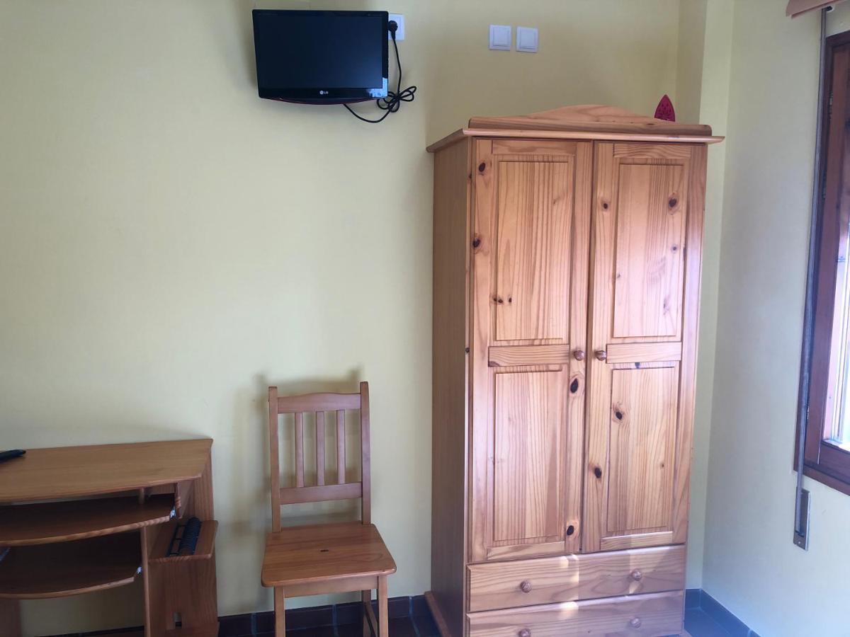 Bar Hostal Torralba De Los Sisones Zewnętrze zdjęcie